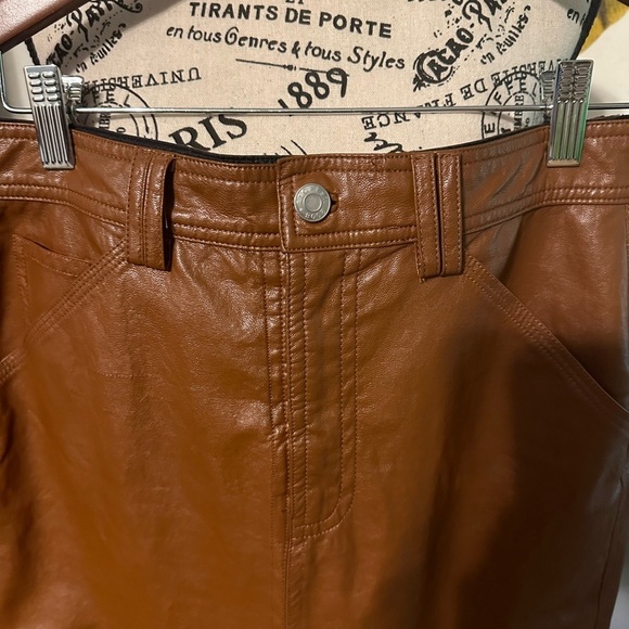 A.L.C. Alden midi vegan leather skirt in cognac - Picture 4 of 7